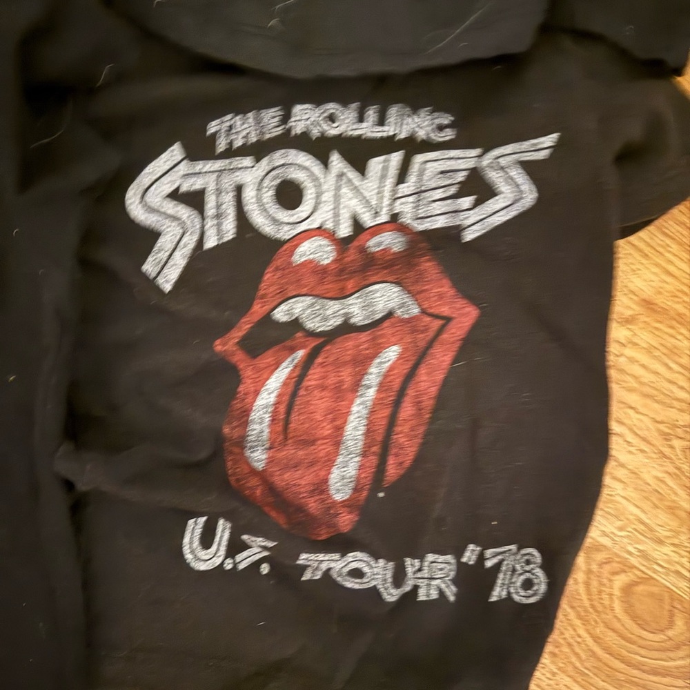4 Rock and Roll shirts. 2 -3T and 1- 4T one is 5T perfect for a growing child.
